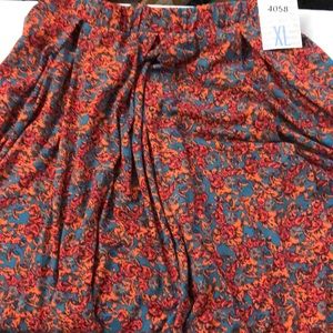 ☀️☀️Clearance Sale- LuLaRoe Madison XL